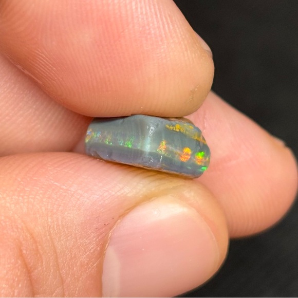 Gem Grade Black Mintabie Opal Cutter With Big Splashes Of Color Ready To Be Cut - Picture 7 of 8